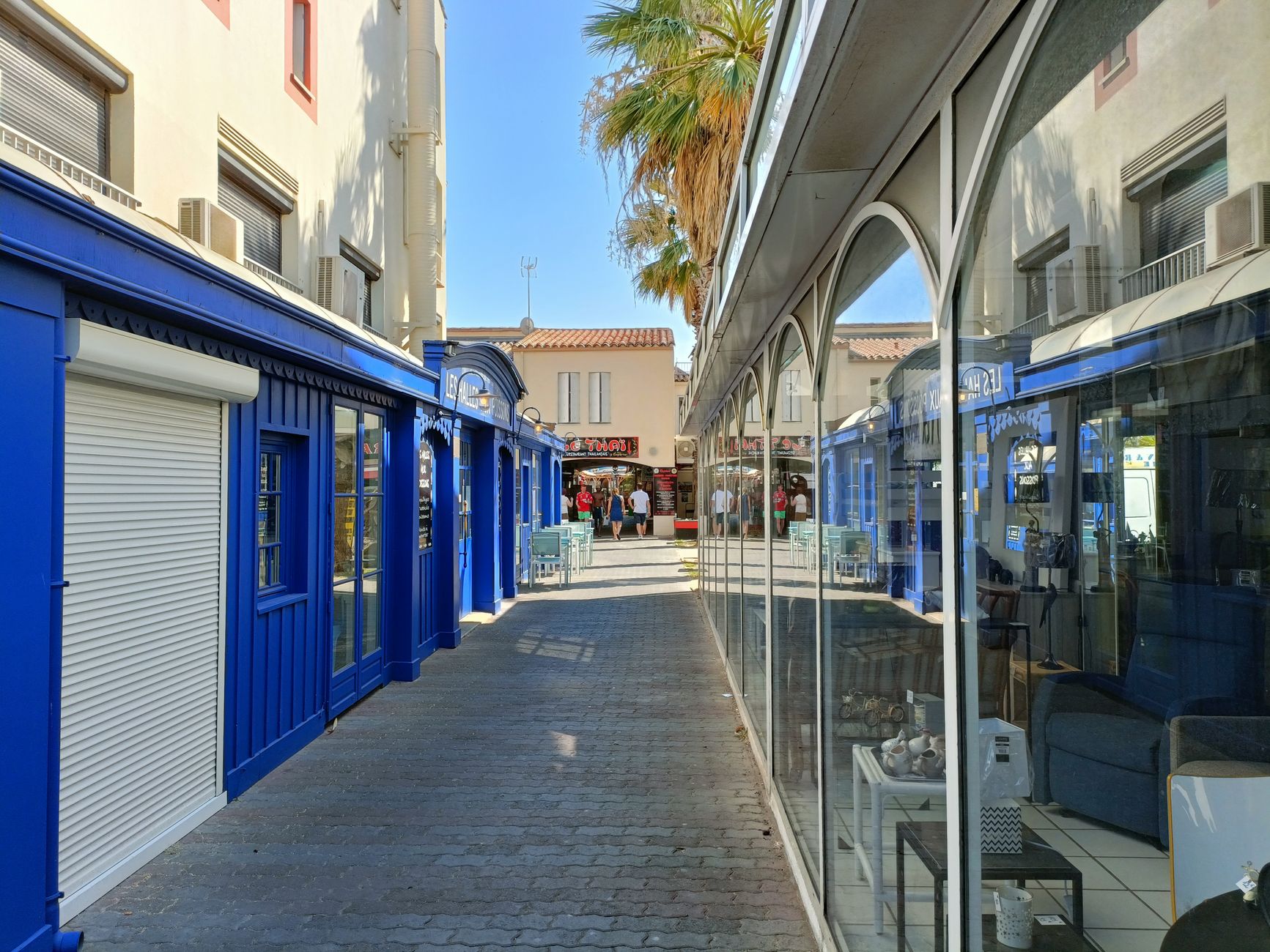 Agence immobilière commerciale équipe à Saint-Pierre